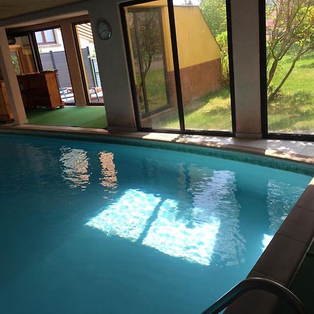 Grande Chambre Climatisee 1 A 4 Couchages Wasselonne Exterior foto