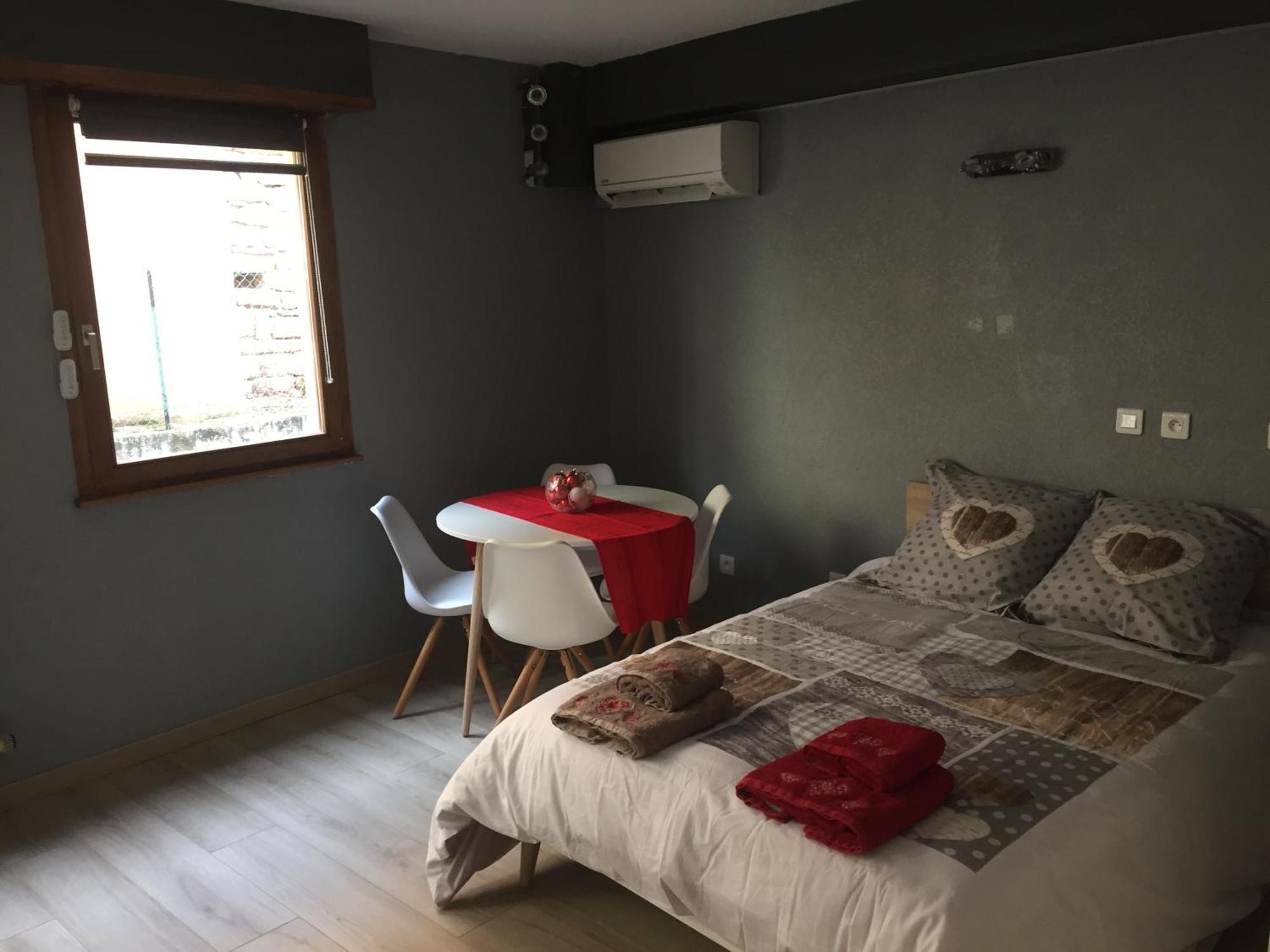 Grande Chambre Climatisee 1 A 4 Couchages Wasselonne Exterior foto