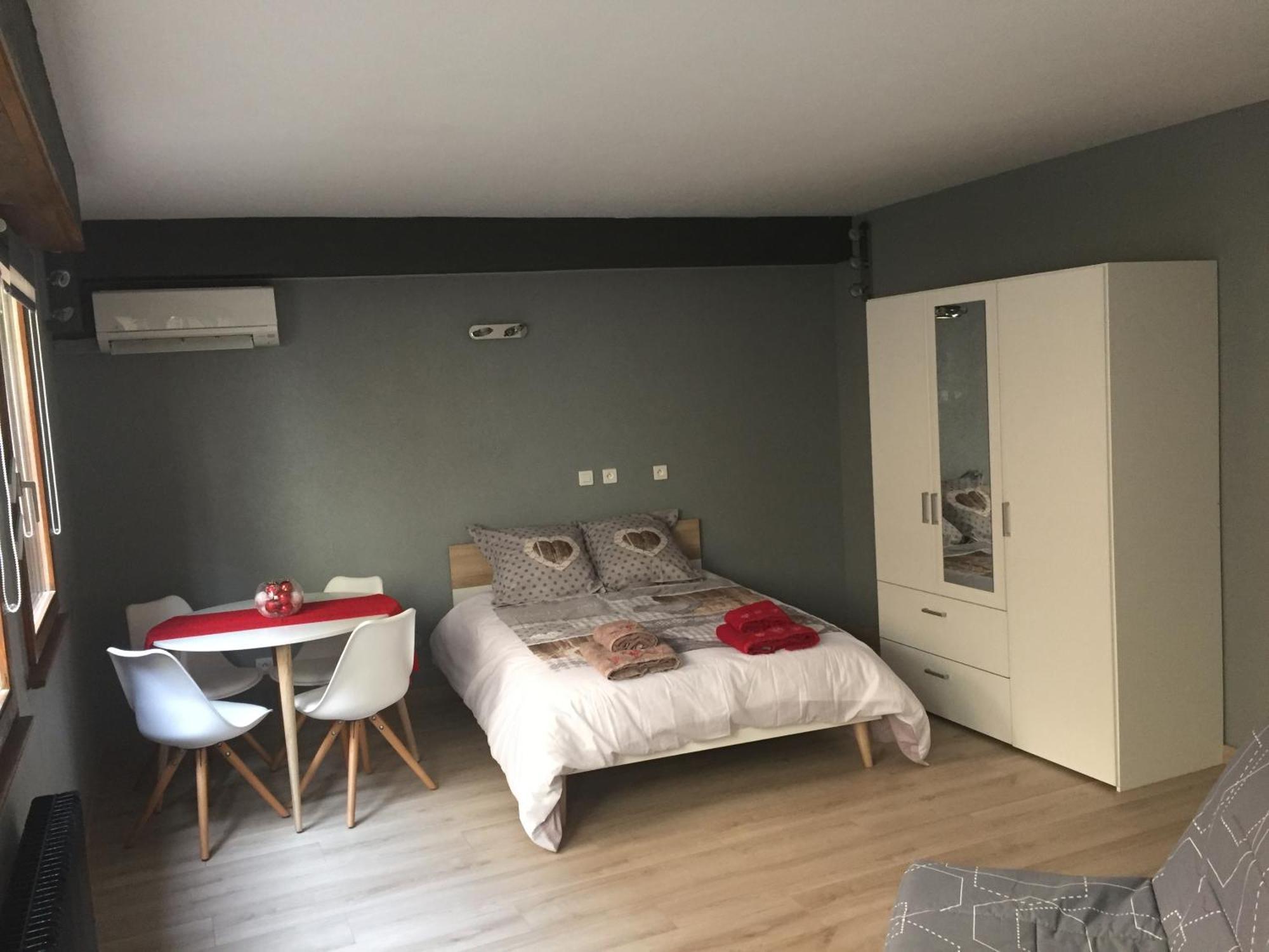 Grande Chambre Climatisee 1 A 4 Couchages Wasselonne Exterior foto